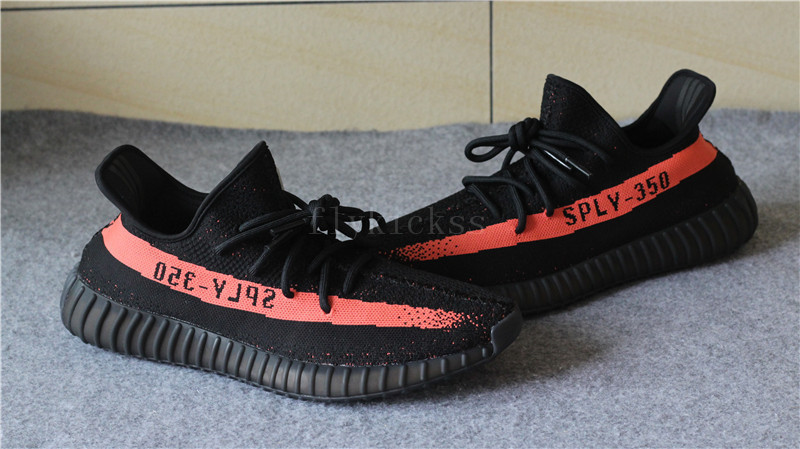 Adidas Yeezy 350 Boost V2 Black red